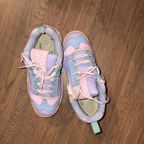 Kawaiii Fila Disruptors - Picture 3 of 8